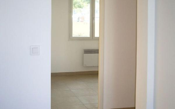 Maison à louer    3 pièces • 47 m2 Penta-di-Casinca