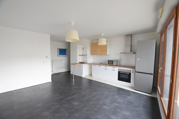 Chambre pour colocation 3 personnes - Cergy Préfecture