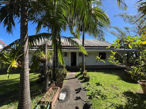 Maison individuelle à vendre à Sainte-Clotilde à la Réunion (97490), ref : 97405-1045289 Moufia