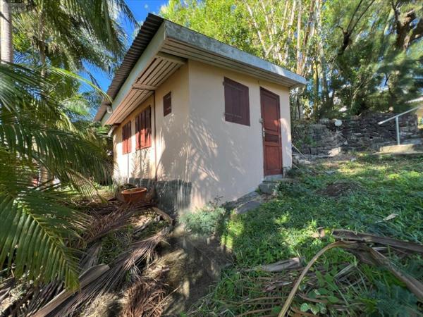 Maison individuelle à vendre à Sainte-Clotilde à la Réunion (97490), ref : 97405-1045289 Moufia
