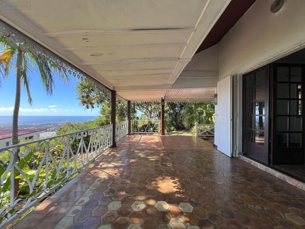 Maison individuelle à vendre à Sainte-Clotilde à la Réunion (97490), ref : 97405-1045289 Moufia