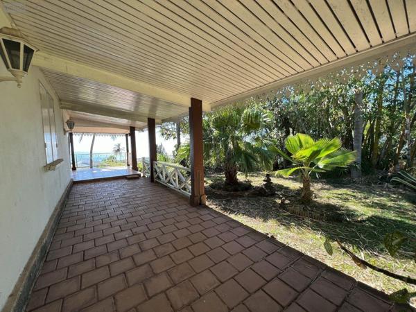 Maison individuelle à vendre à Sainte-Clotilde à la Réunion (97490), ref : 97405-1045289 Moufia