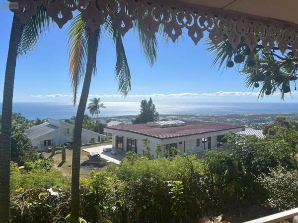 Maison individuelle à vendre à Sainte-Clotilde à la Réunion (97490), ref : 97405-1045289 Moufia