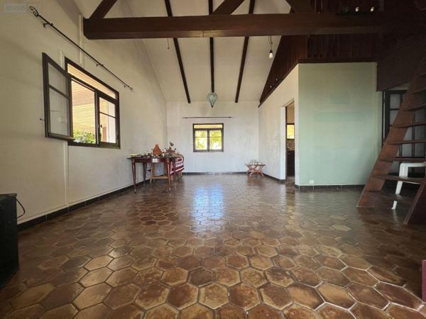 Maison individuelle à vendre à Sainte-Clotilde à la Réunion (97490), ref : 97405-1045289 Moufia
