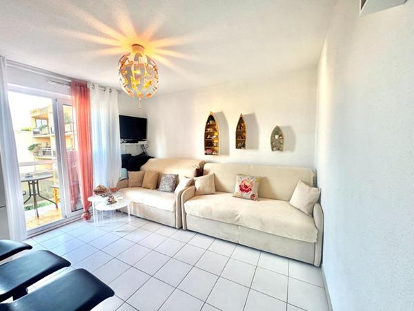 Charmant Studio à vendre à Bormes-les-mimosas proche plage