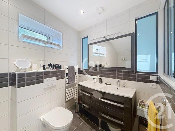 Appartement T3 à vendre  4 pièces - 75 m 2   BELFORT  - 90