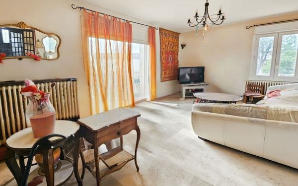 Maison à vendre    6 pièces •  Uzès