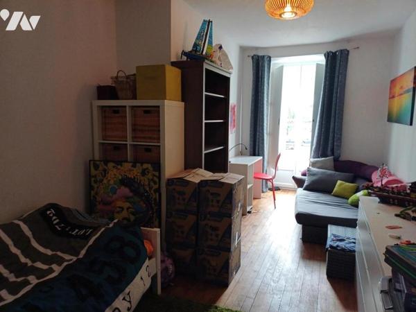 A VENDRE à VANNES (56) face au Port - APPT T5 de 122,66m2 en duplex + garage et cave