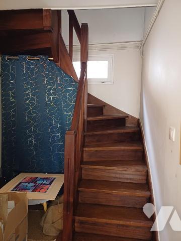 A VENDRE à VANNES (56) face au Port - APPT T5 de 122,66m2 en duplex + garage et cave