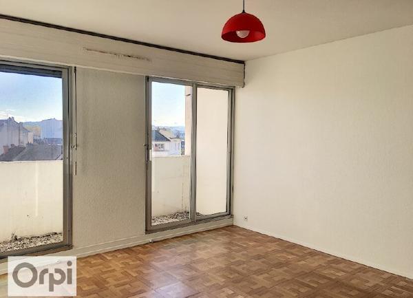 Appartement à louer    1 pièce • 32,58 m2 Montluçon
