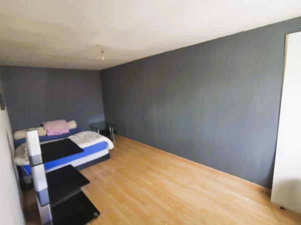 Dans un village calme entre Compiègne et Thourotte: