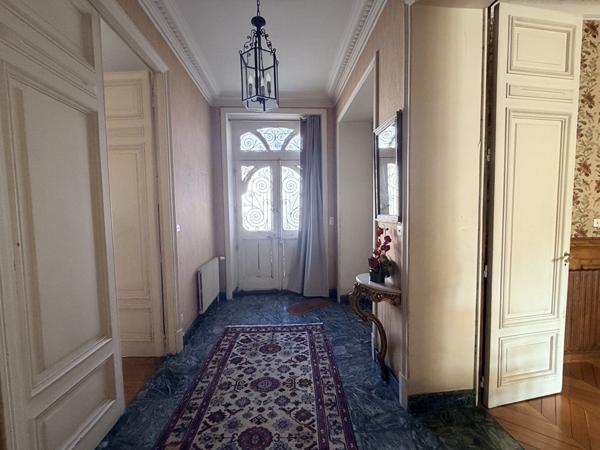 Maison 11 pièces 480 m2