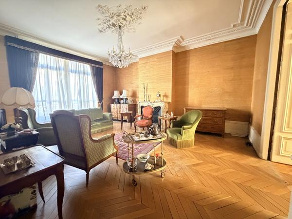 Maison 11 pièces 480 m2