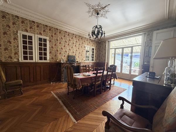 Maison 11 pièces 480 m2