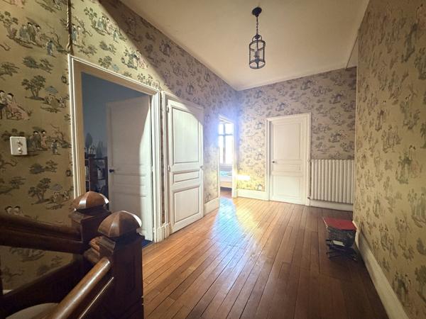 Maison 11 pièces 480 m2