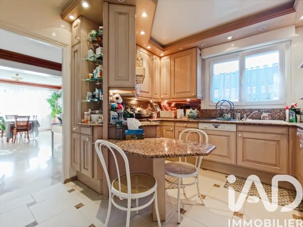 Maison à vendre 6 pièces 136,71 m² Le Plessis-Trévise