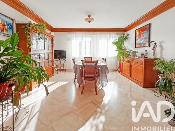 Maison à vendre 6 pièces 136,71 m² Le Plessis-Trévise