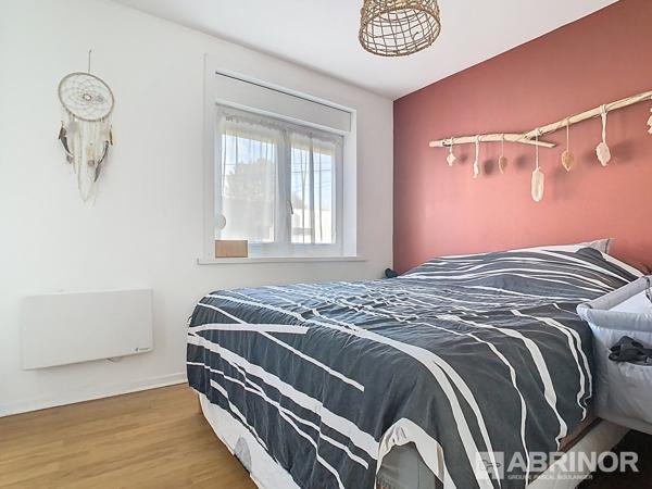 Maison semi individuelle, 3 chambres jardin parking VILLENEUVE D ASCQ