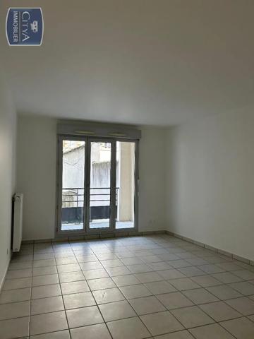 Appartement à louer 3 pièces 72.63m²