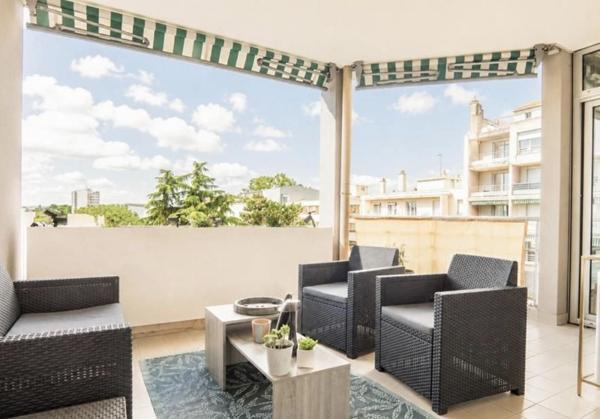 Appartement à vendre 369 072 € Bron 4 p 97 m² DPE C