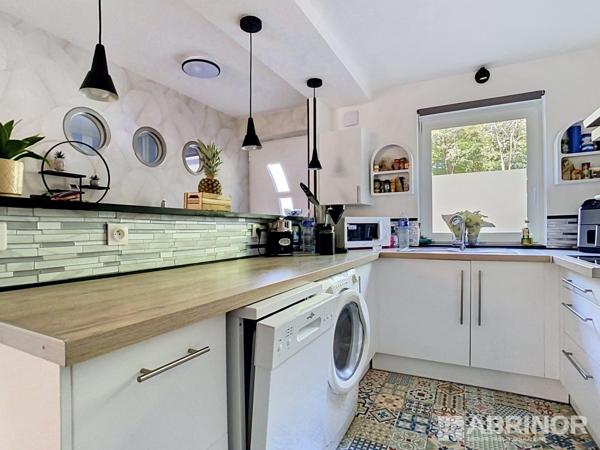 APPARTEMENT /MAISON 2 CHAMBRES JARDIN GARAGE ET STATIONNEMENT VILLENEUVE D ASCQ