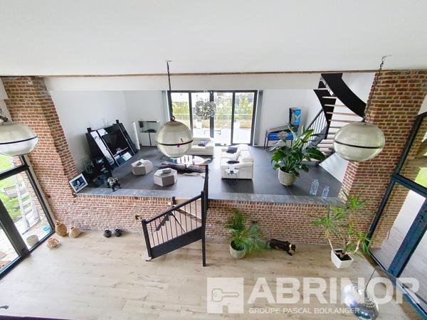 GRANGE RENOVEE DE 423 m² HABITABLES ORCHIES
