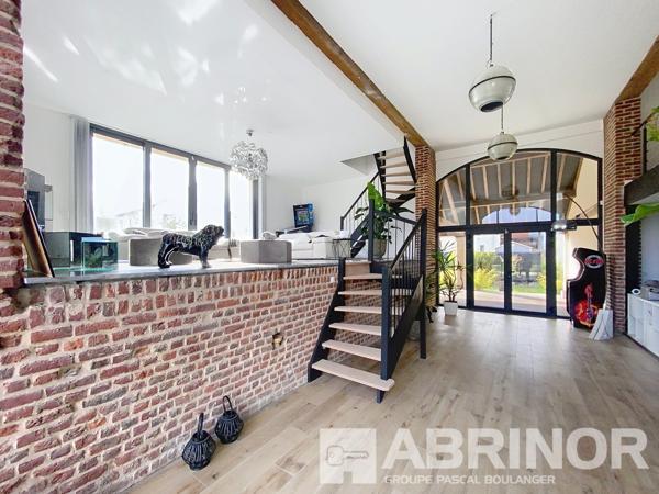 GRANGE RENOVEE DE 423 m² HABITABLES ORCHIES