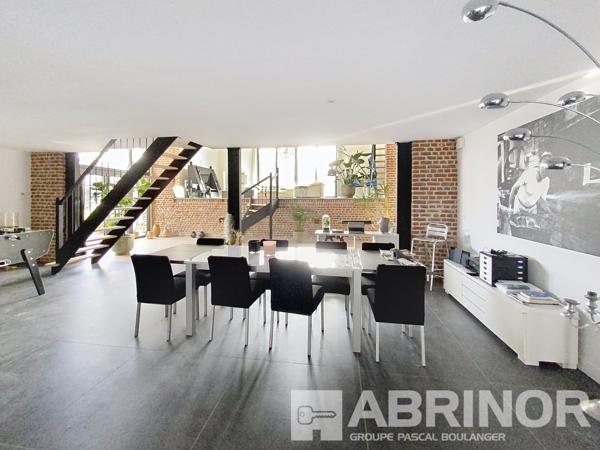 GRANGE RENOVEE DE 423 m² HABITABLES ORCHIES