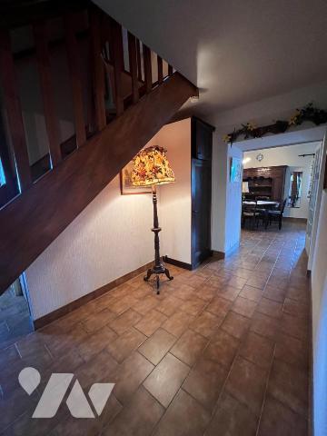 A VENDRE A NOYALO - ENVIRONNEMENT EXCEPTIONNEL - MAISON en PIERRE de "1800"