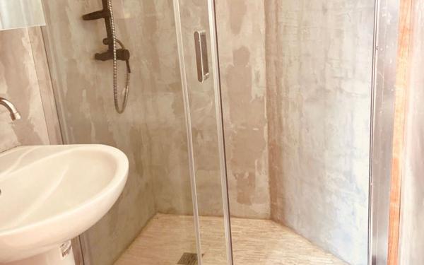 Immeuble à vendre    4 pièces • 238,15 m2 Port-Louis