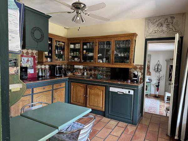 Les Angles (30133) Maison de charme avec grand terrain