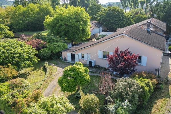 Petite maison en pierre climatisée