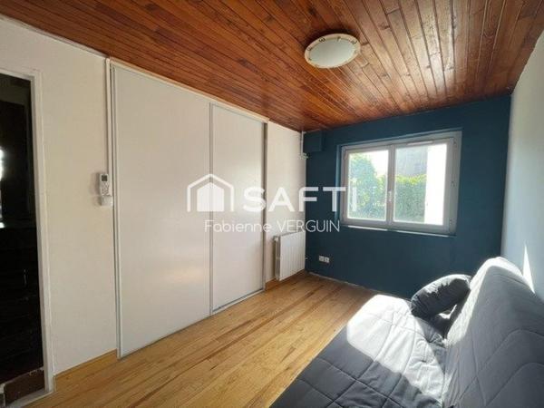 Petite maison en pierre climatisée