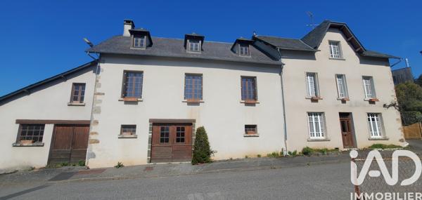 Maison à vendre 11 pièces 283,5 m² Neuvic