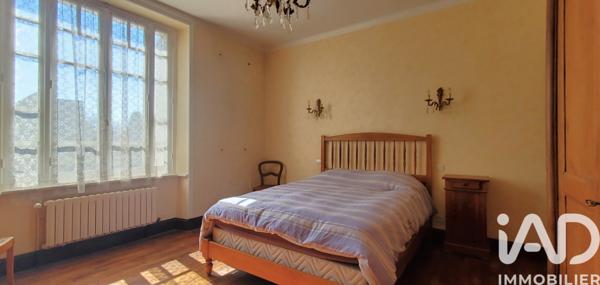 Maison à vendre 11 pièces 283,5 m² Neuvic