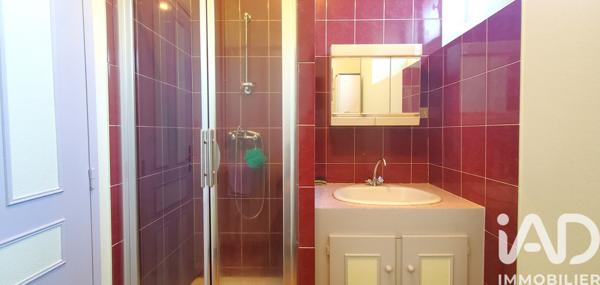 Maison à vendre 11 pièces 283,5 m² Neuvic