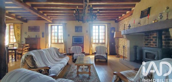 Maison à vendre 11 pièces 283,5 m² Neuvic