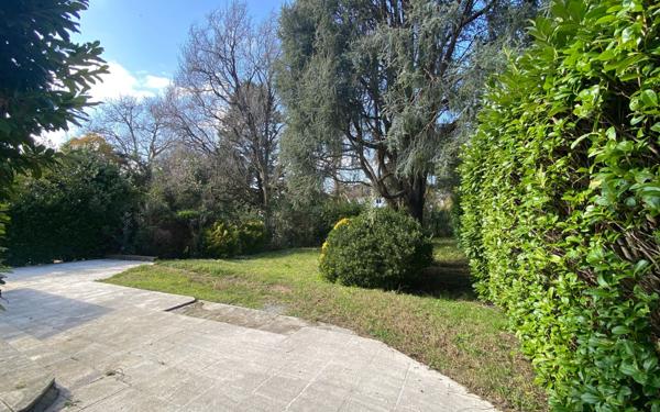 Maison à vendre    9 pièces •  Bayonne