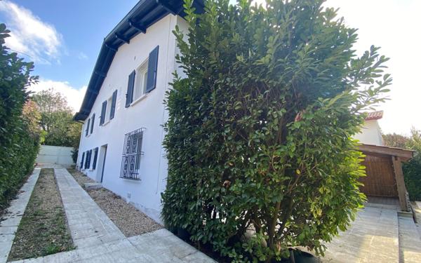 Maison à vendre    9 pièces •  Bayonne