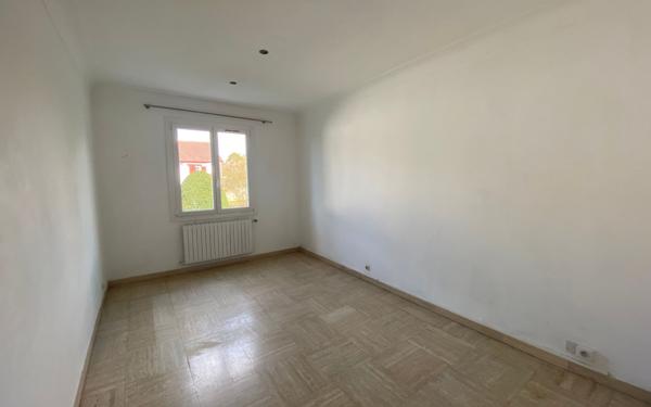 Maison à vendre    9 pièces •  Bayonne