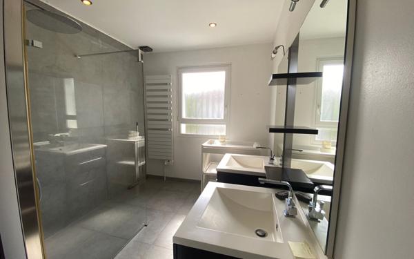 Maison à vendre    9 pièces •  Bayonne