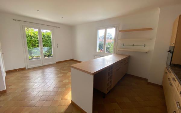 Maison à vendre    9 pièces •  Bayonne