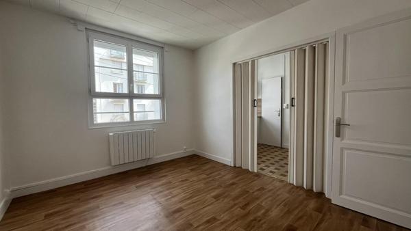 Appartement
                                                                                                                                                                                                                                                                                                                        3 pièce(s)                                                                                                                                                                                                          2 chambre(s)                                                                                                                                                                                                          49  m²