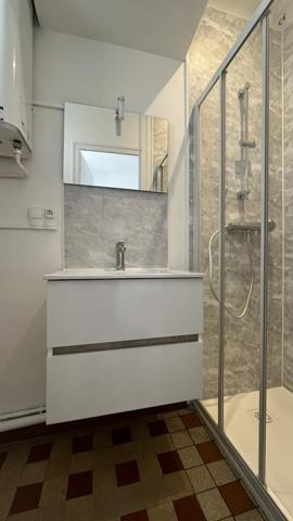 Appartement
                                                                                                                                                                                                                                                                                                                        3 pièce(s)                                                                                                                                                                                                          2 chambre(s)                                                                                                                                                                                                          49  m²