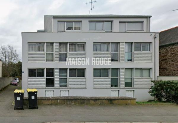 RENNES : studio avec place de parking privative