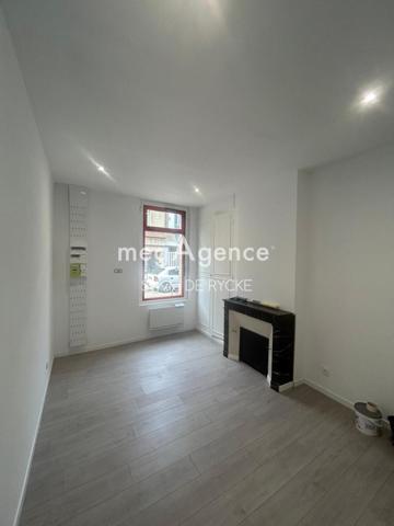 Immeuble à SENS, 89100 - 504m²