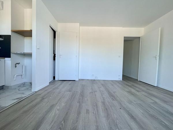 Location d'un appartement T1 à COMBS-LA-VILLE