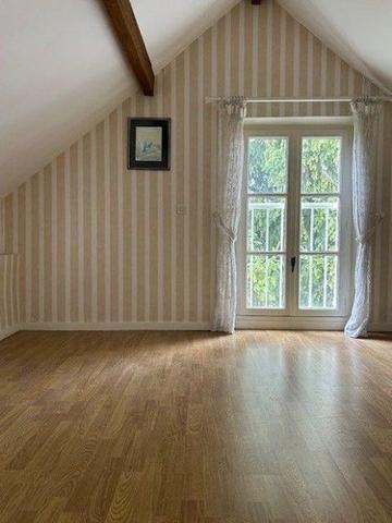 Maison à vendre à Baugé-en-Anjou dans le Maine-et-Loire (49150), ref : LB/2575 CENTRE Maison à vendre à Baugé-en-Anjou dans le Maine-et-Loire (49150), ref : LB/2575 CENTRE