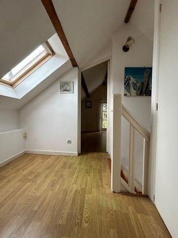 Maison à vendre à Baugé-en-Anjou dans le Maine-et-Loire (49150), ref : LB/2575 CENTRE Maison à vendre à Baugé-en-Anjou dans le Maine-et-Loire (49150), ref : LB/2575 CENTRE
