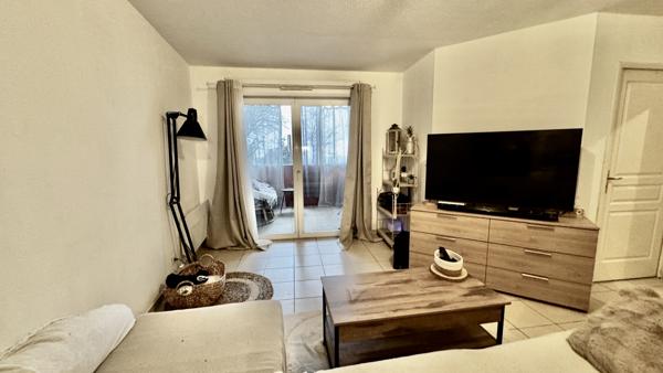 Grasse (06130) Revenus immédiats: T3 vendu loué dans résidence 2009